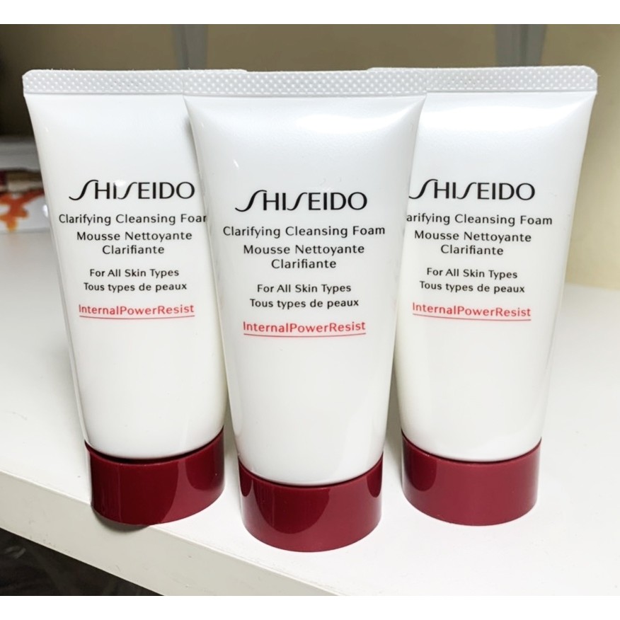 Shiseido Clarifying Cleansing Foam 50ml ทำความสะอาดผิวของคุณได้อย่างสะอาดหมดจด เผยผิวกระจ่างใสได้อย่างเป็นธรรมชาติ